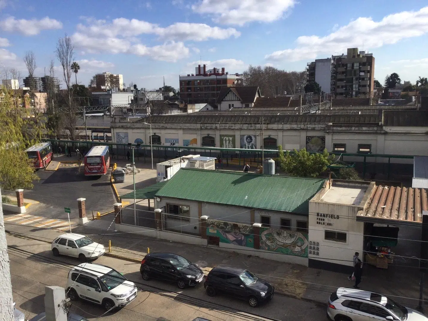 DEPARTAMENTO 2 AMB. FRENTE C/BALCÓN BANFIELD ESTE 5