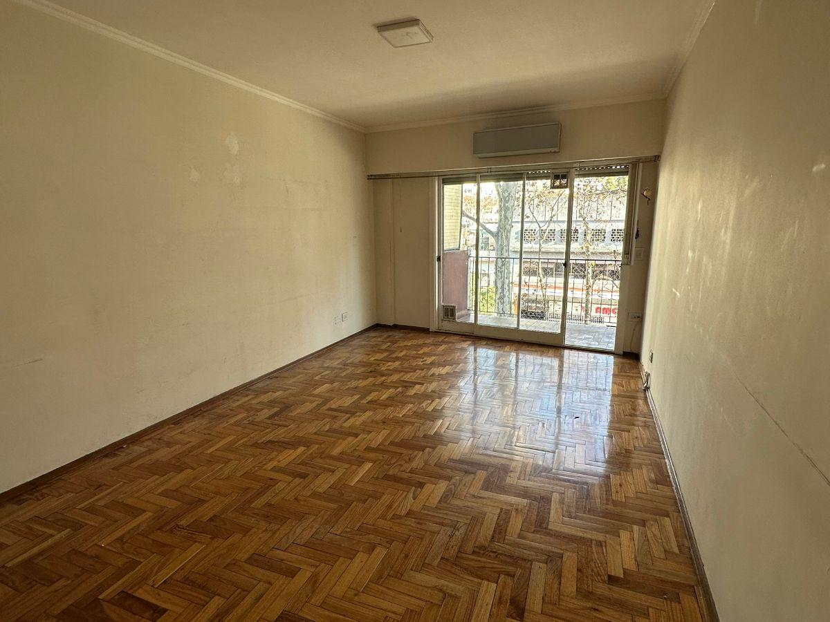 Foto de Departamento al frente de 4 ambientes con dependencia de servicio, imagen 3