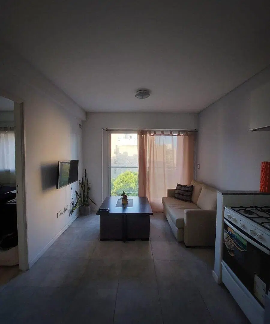 ITUZAINGO 92 ALQUILER UN DORMITORIO 1