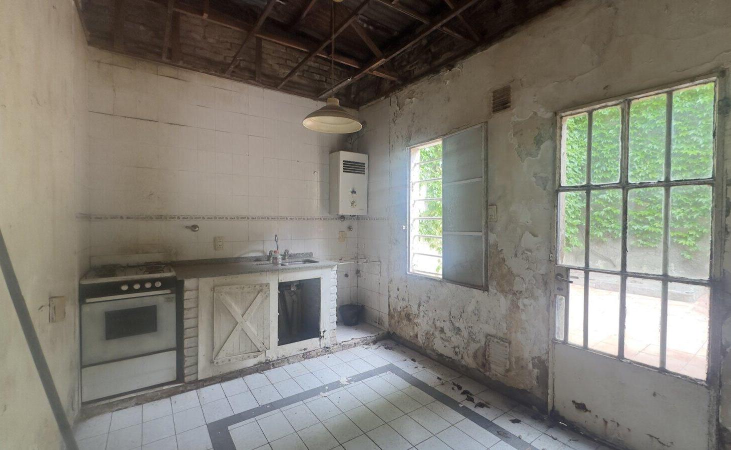 Foto de San Lorenzo 3530 - Casa a reciclar POSIBILIDAD DE ENTREGA Y FINANCIACION, imagen 2