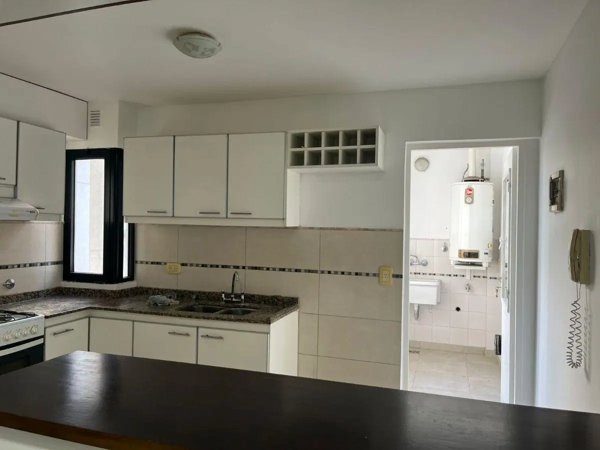 EXC. 2 AMB 60 M2 SIN EXPENSAS 1º PISO POR ESCALERA 4