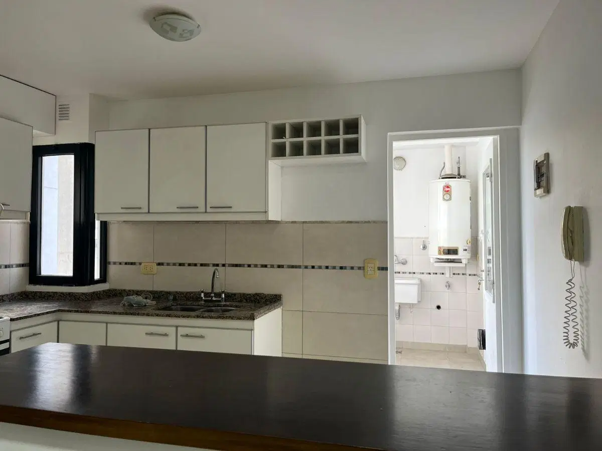 EXC. 2 AMB 60 M2 SIN EXPENSAS 1º PISO POR ESCALERA 2