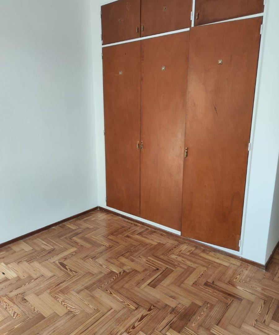Foto de DEPARTAMENTO EN EXCELENTE UBICACION SUPER LUMINOSO Y ACTUALIZADO BAÑO Y, imagen 3