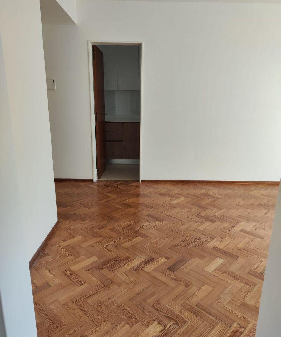 Foto de DEPARTAMENTO EN EXCELENTE UBICACION SUPER LUMINOSO Y ACTUALIZADO BAÑO Y, imagen 2
