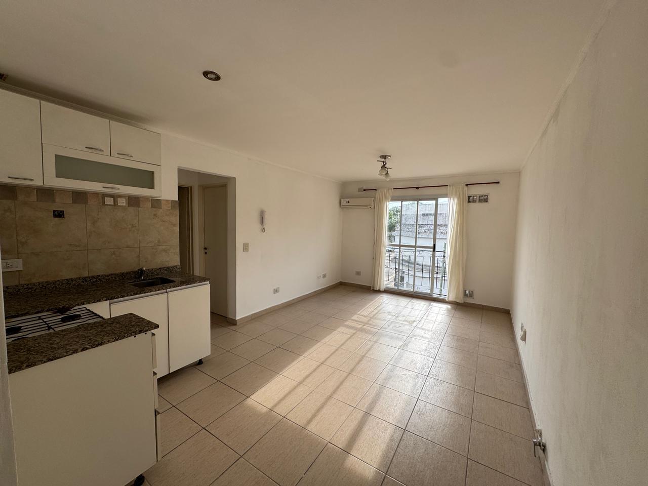 2 ambientes a la venta en Haedo a metros del Parque Lineal