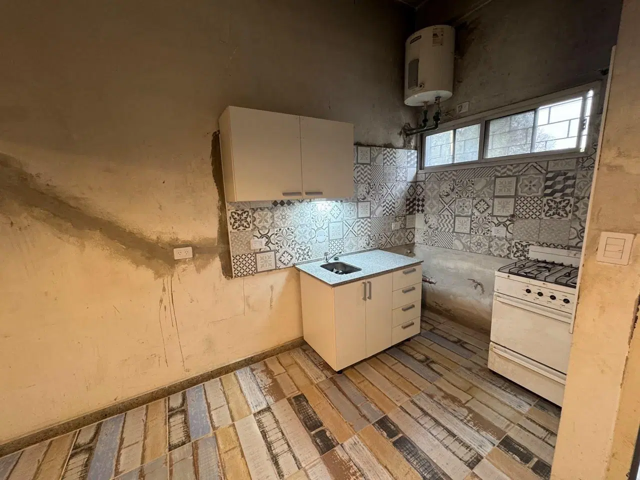 MONOAMBIENTE SIN EXPENSAS EN PLANTA BAJA EN ALQUILER, EL PALOMAR 4