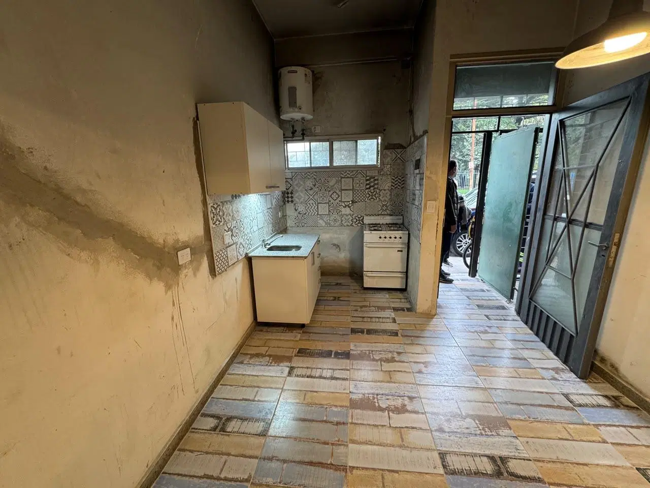 MONOAMBIENTE SIN EXPENSAS EN PLANTA BAJA EN ALQUILER, EL PALOMAR 2
