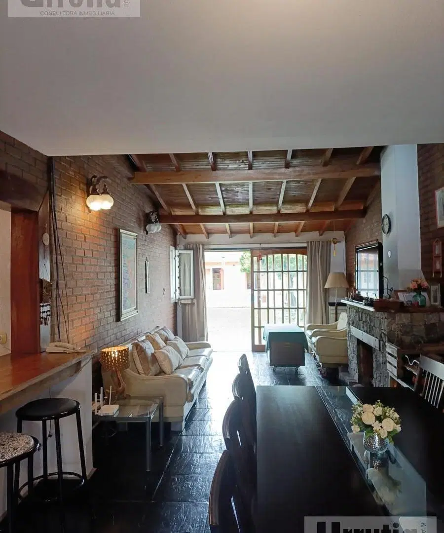 Casa en venta en Castelar 2