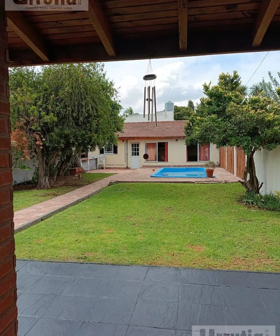 Casa en venta en Castelar 1