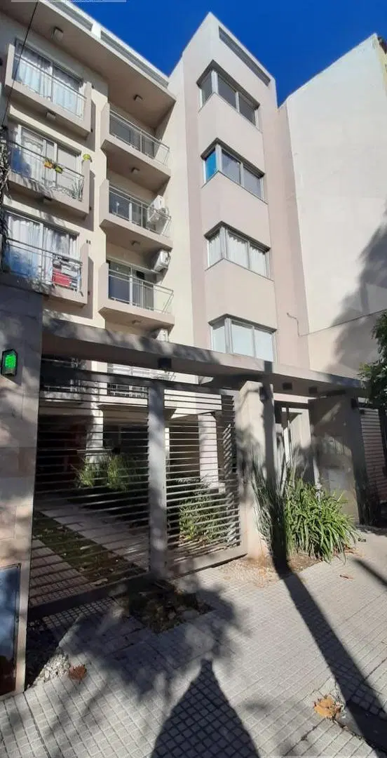 Departamento en Moron 2