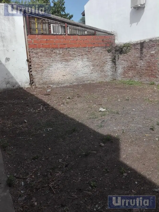 Local  esquina Moreno 5