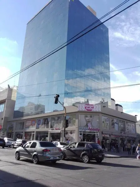 OFICINAS -MORON PREMIUM-CON COCHERA Y BAULERA 1