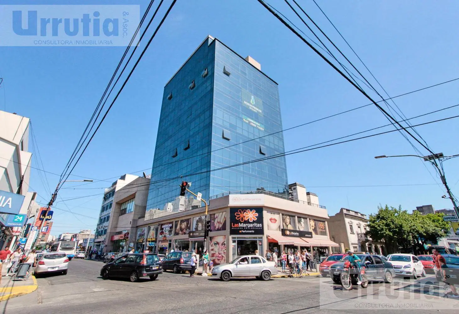 OFICINAS -MORON PREMIUM-CON COCHERA Y BAULERA 3