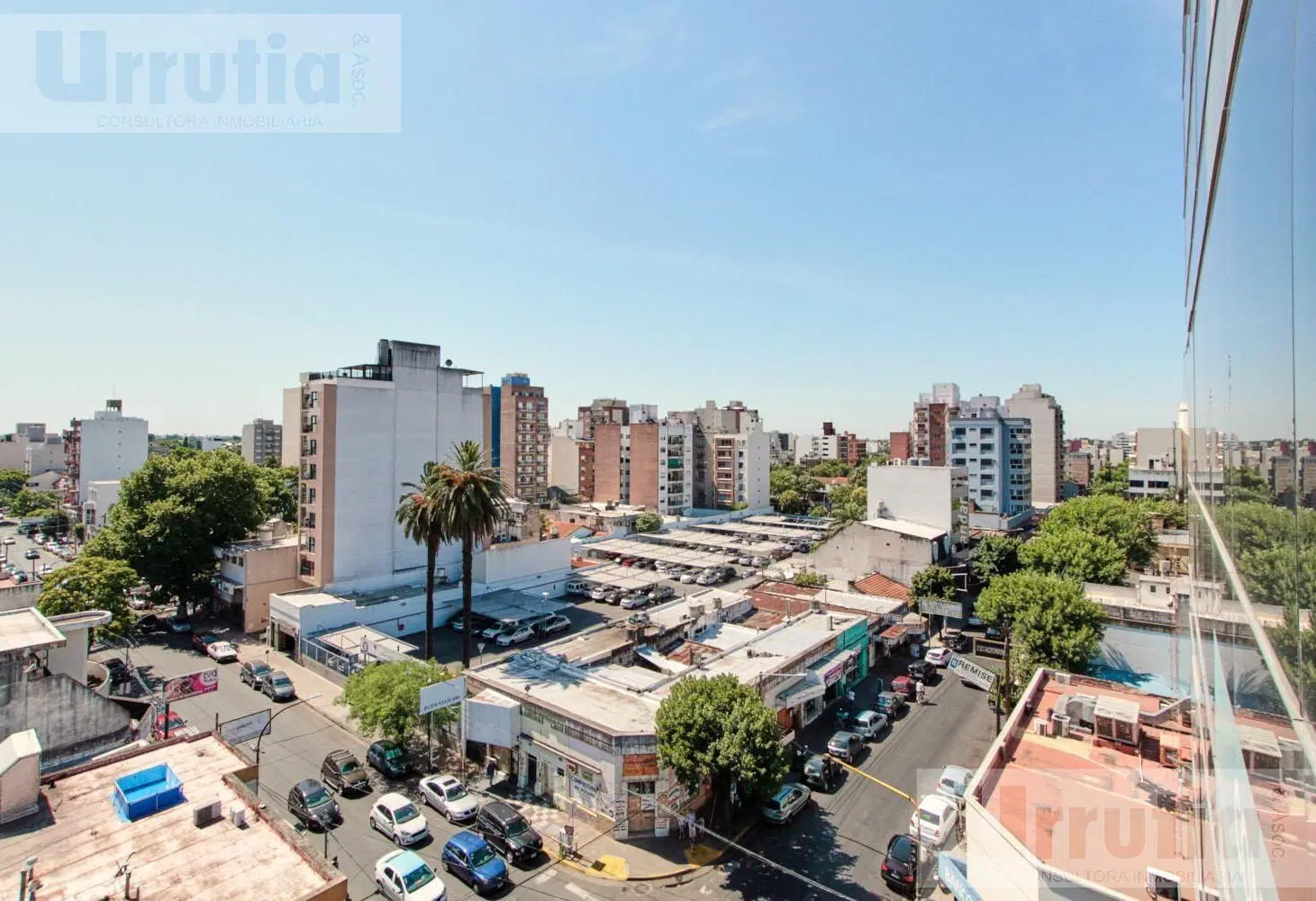 OFICINAS -MORON PREMIUM-CON COCHERA Y BAULERA 5