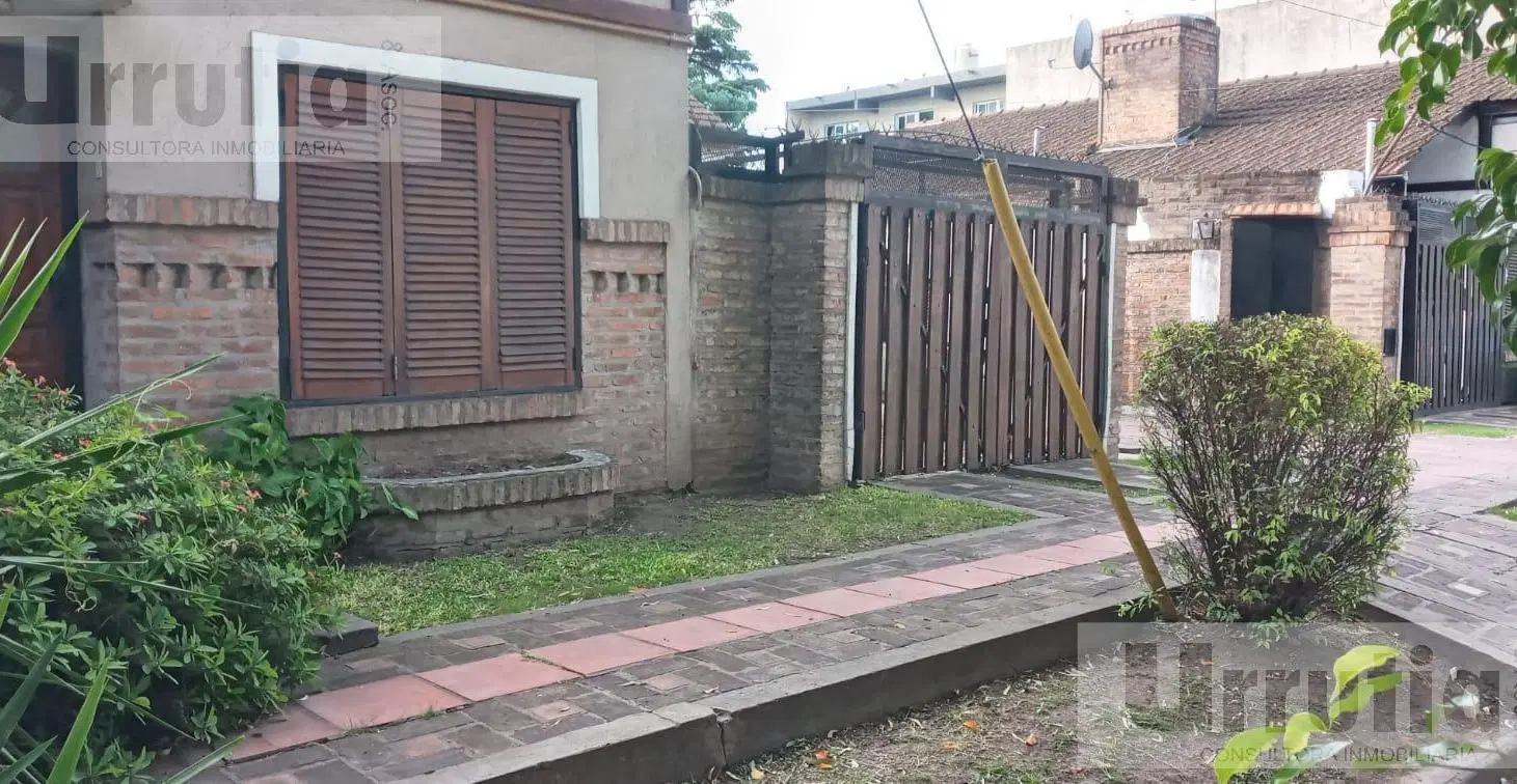 Casa PH al frente Ratti y Posta e pardo  Ituzaingo norte 4