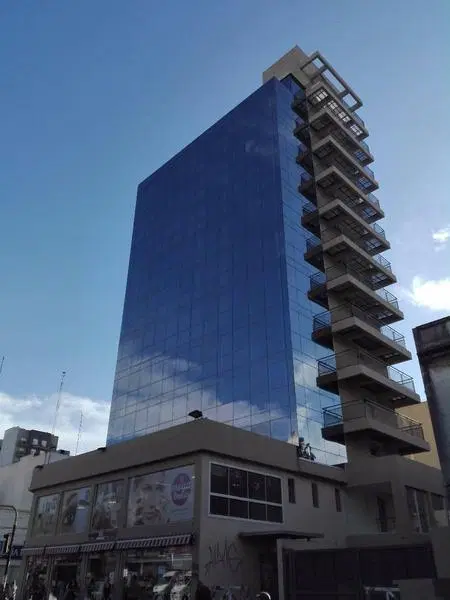 OFICINAS -MORON PREMIUM-CON COCHERA Y BAULERA 2