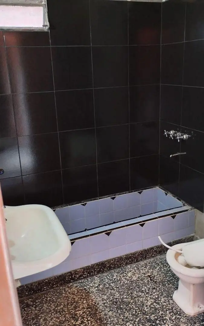 Casa de dos ambientes en lote propio habitable con todos los servicios, 5