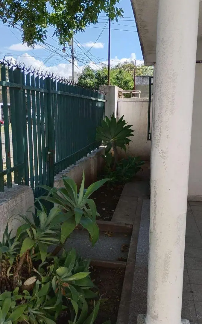 P.H DE TRES AMBIENTES AL FRENTE CON COCHERA ,SIN EXPENSAS 3