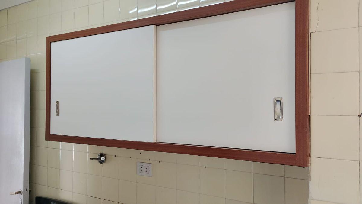 Foto de SEMIPISO EN ALQUILER DE TRES AMBIENTES MUY AMPLIOS Y LUMINOSOS .APTO PROFESIONAL.EXCELENTE UBICACION, imagen 5