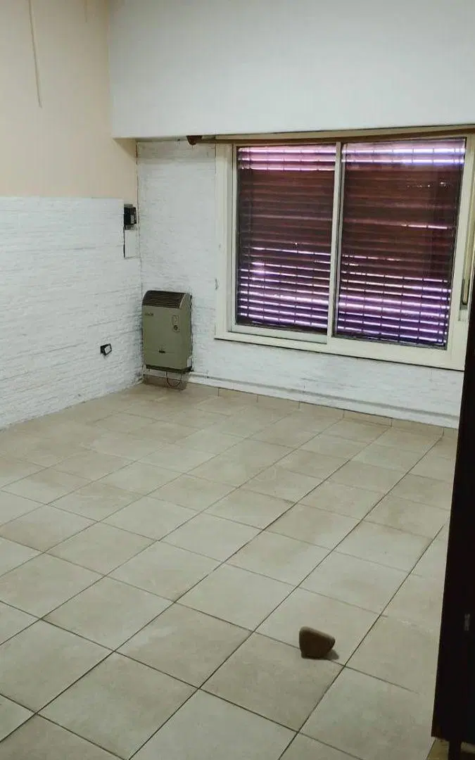 Casa de 240 m² con 3 dormitorios en alquiler en Ramos Mejía 1