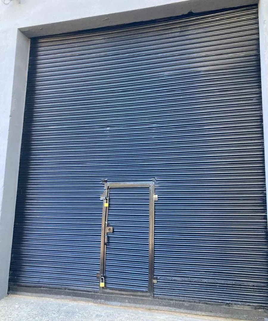 Depósito de 200 m² en alquiler en Ituzaingó 1