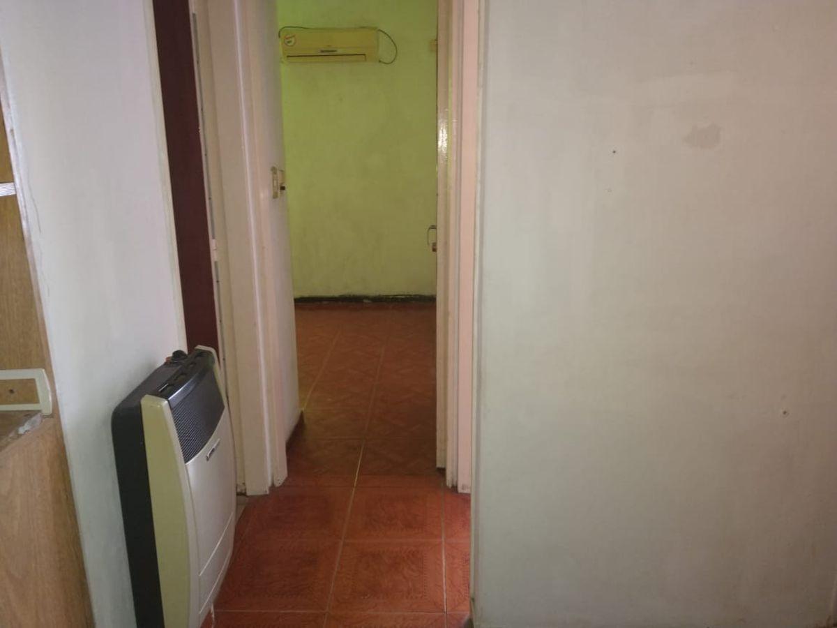 Foto de DEPARTAMENTO DE TRES AMBIENTES CON COCHERA POR ESCALERA TERCER PISO, imagen 2