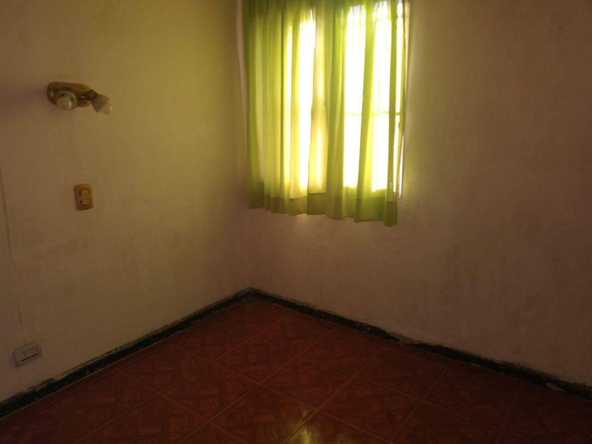 Foto de DEPARTAMENTO DE TRES AMBIENTES CON COCHERA POR ESCALERA TERCER PISO, imagen 1