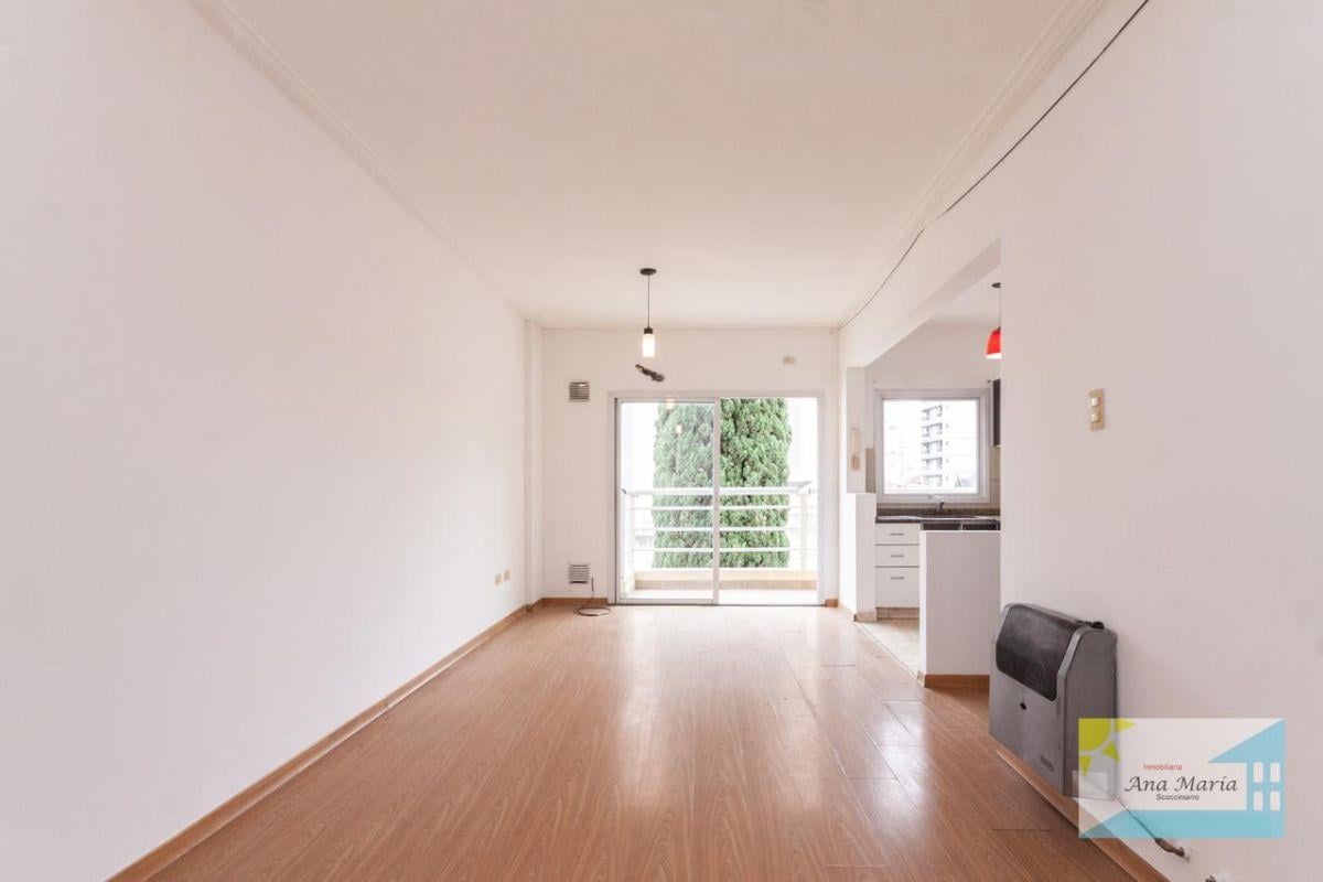 Foto de Departamento de 2 Ambientes con Balcón en Lanús Este EN VENTA, imagen 3