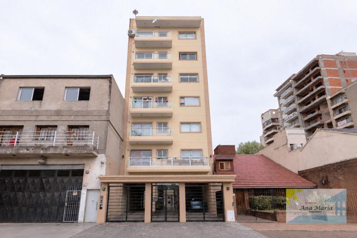 Foto de Departamento de 2 Ambientes con Balcón en Lanús Este EN VENTA, imagen 1
