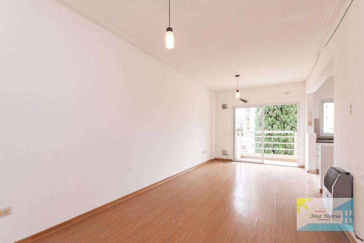 Foto de Departamento de 2 Ambientes con Balcón en Lanús Este EN VENTA, imagen 5