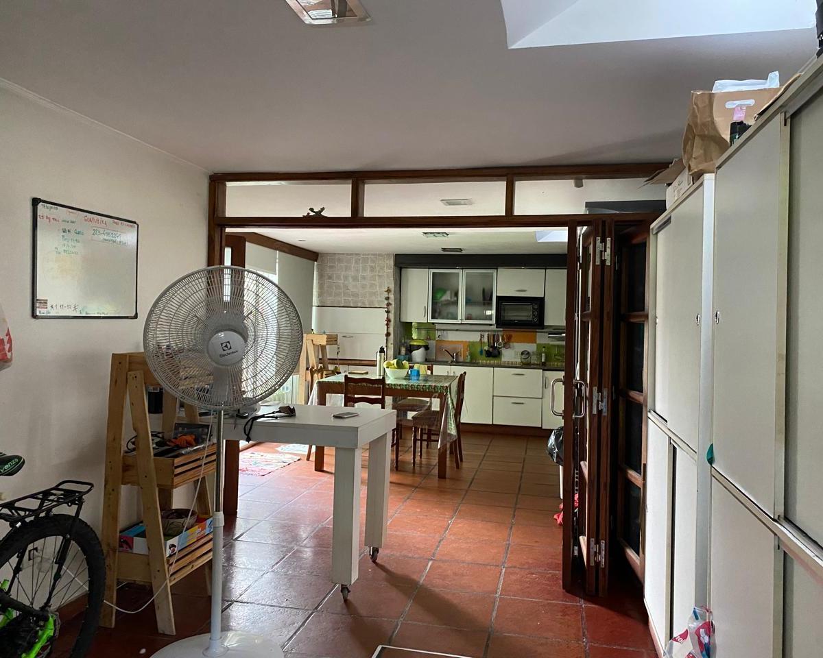 Venta de Casa 4 Ambientes Zona Chauvin 1