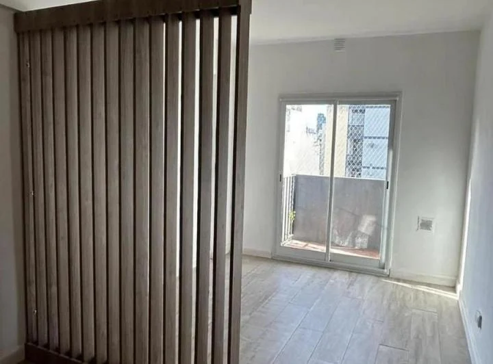 Departamento en  venta 1 ambiente al frente con balcón 2