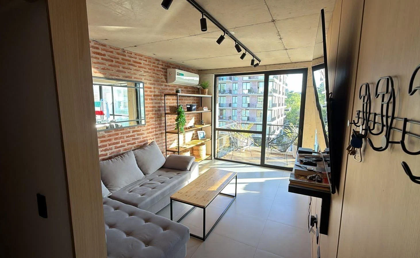 Foto de Departamento en venta 3 ambientes con cochera., imagen 2
