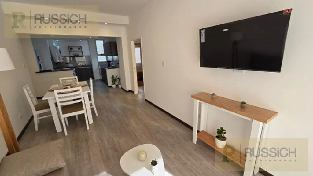 Departamento en venta 3 ambientes a la calle con balcon frances 3