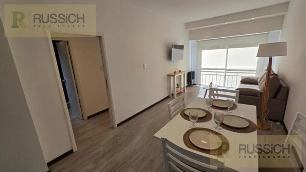 Departamento en venta 3 ambientes a la calle con balcon frances 2