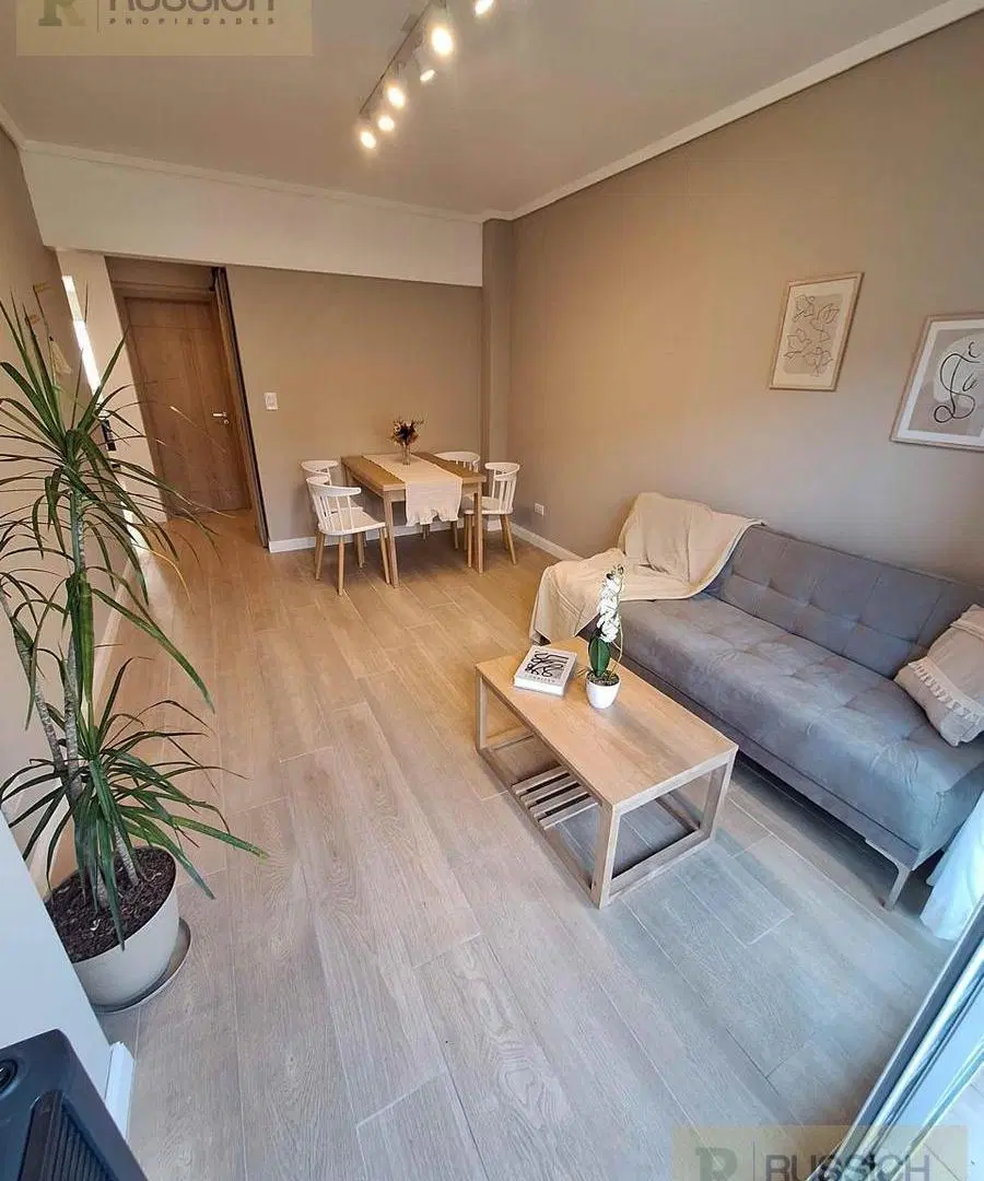 Departamento en venta 2 ambientes a la calle con balcon saliente 3