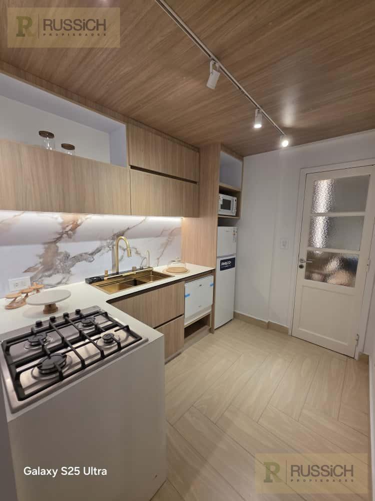 Foto de Departamento en venta 2 ambientes con dependencia y vista al mar., imagen 1