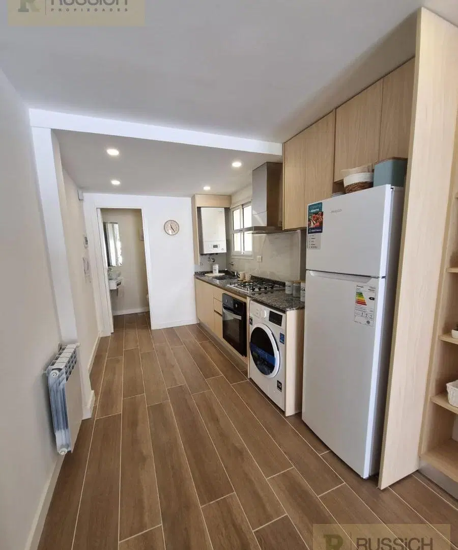 Departamento en venta 3 ambientes a la calle con balcon 4