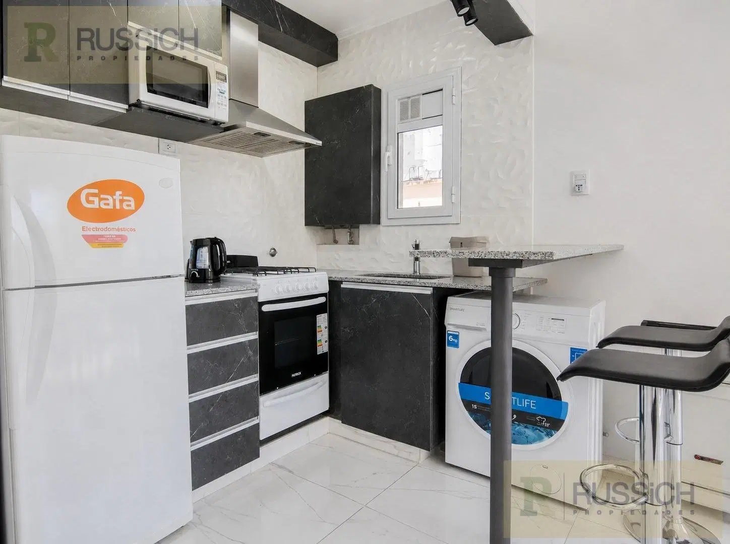 Departamento en venta 2 ambientes a la calle con balcon frances 3