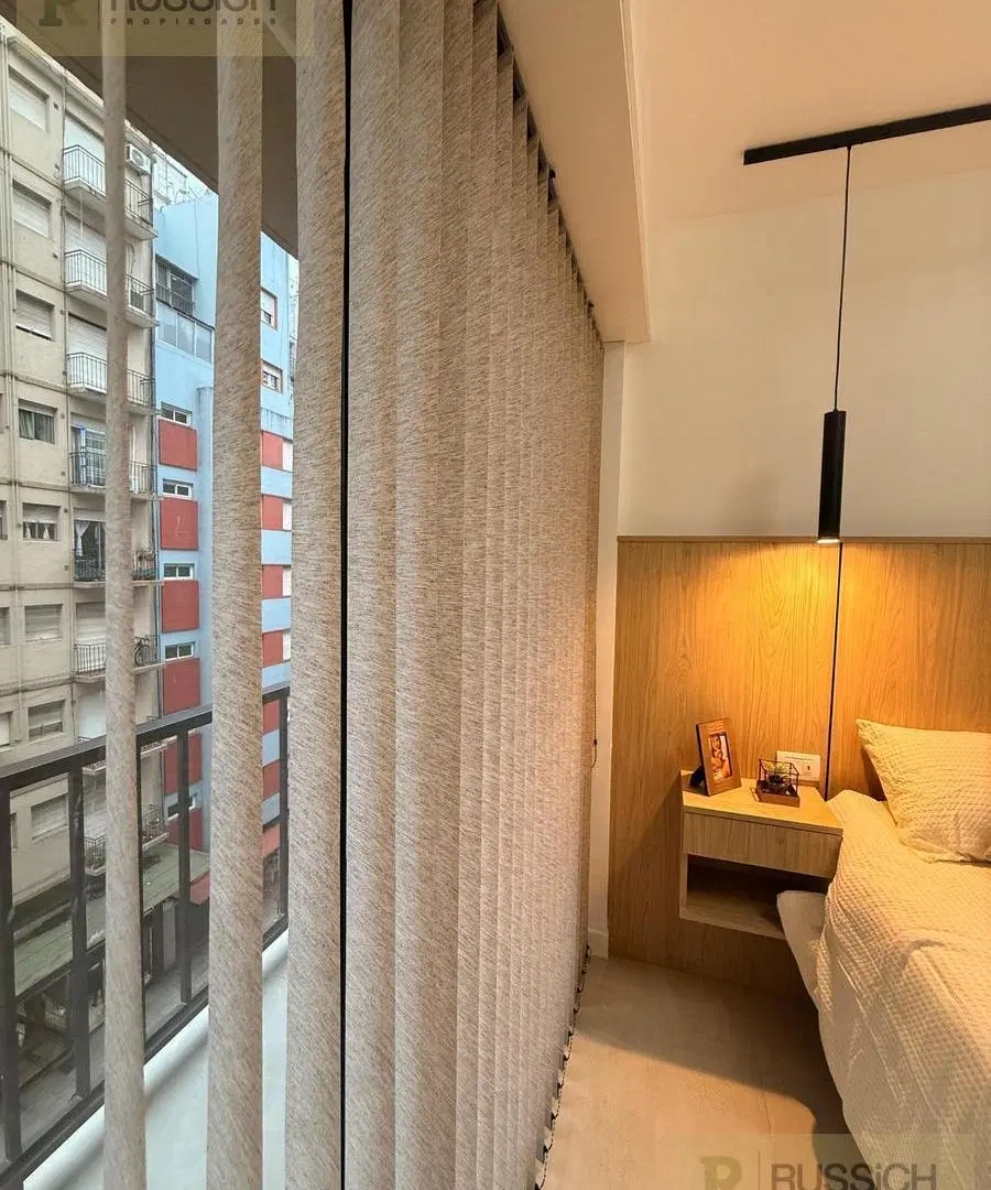 Departamento en venta 2 ambientes a la calle con balcon saliente 8