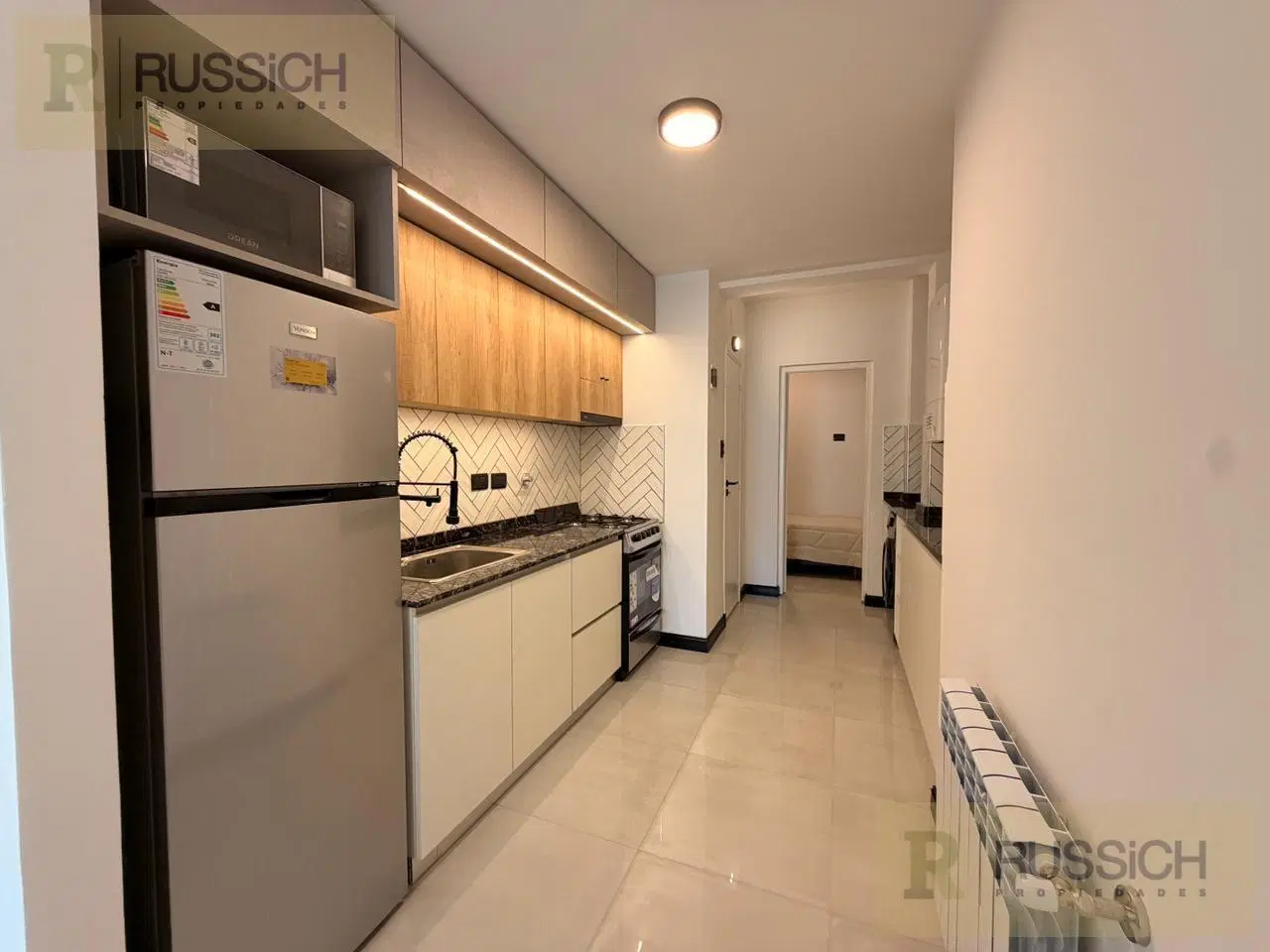 Departamento en venta 3 ambientes con dependencia al frente 2