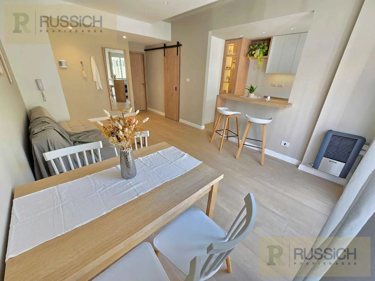 Departamento en venta 2 ambientes a la calle con balcon frances 2
