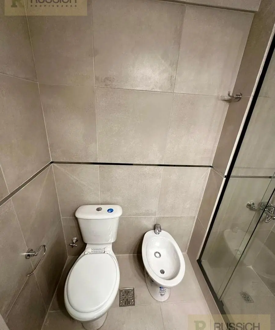 Departamento en venta 2 ambientes al contrafrente con balcon 3