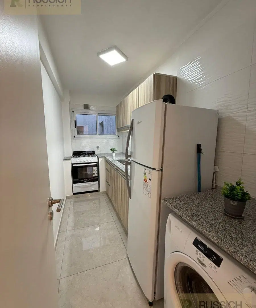 Departamento en venta 3 ambientes a la calle con balcon corrido 3
