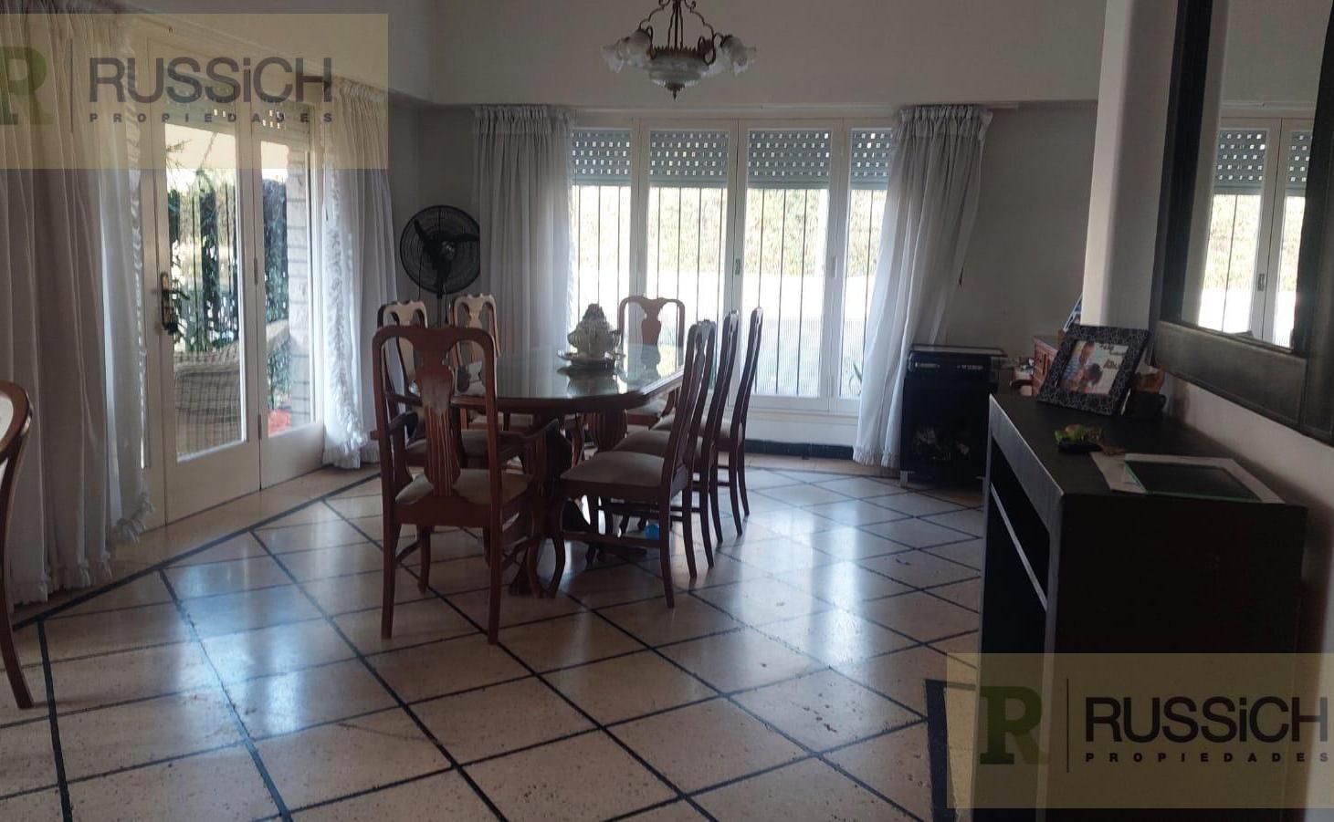 Foto de Chalet de 5 ambientes en esquina, barrio Guemes, imagen 5