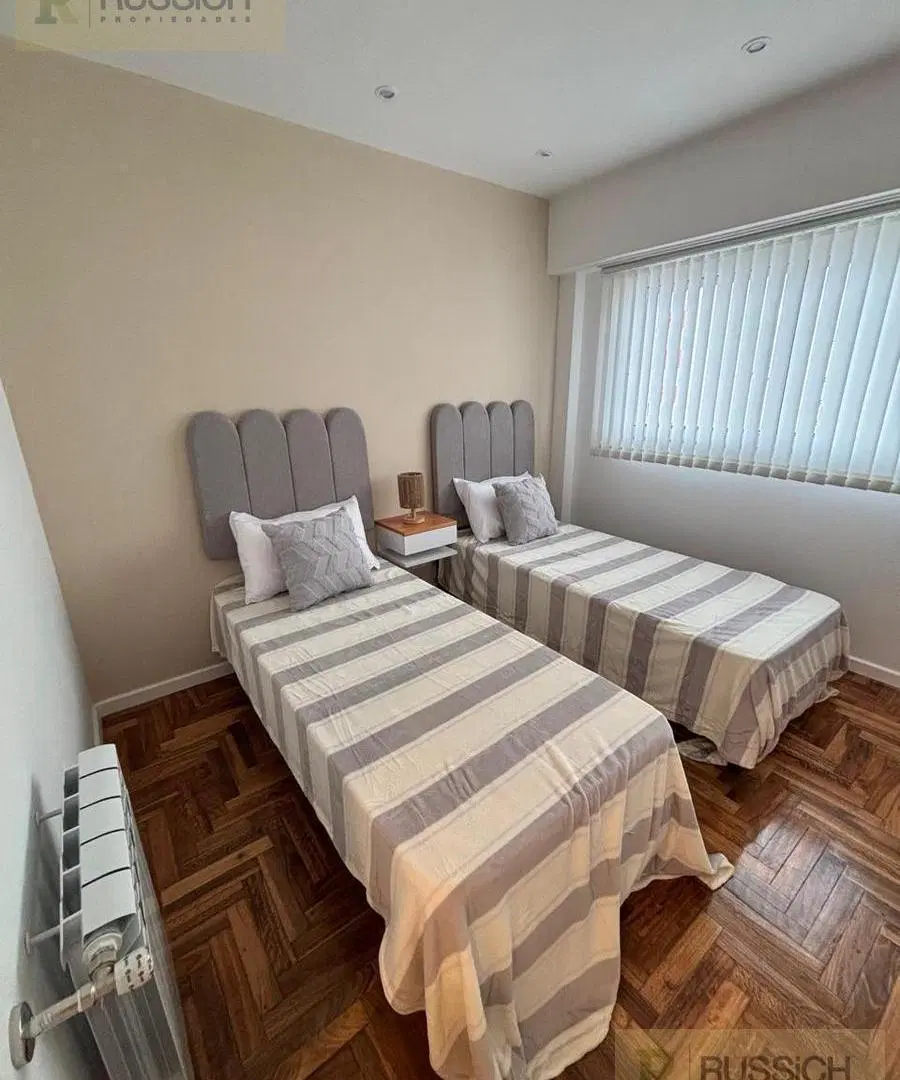 Departamento en venta 4 ambientes a la calle con balcon corrido 5