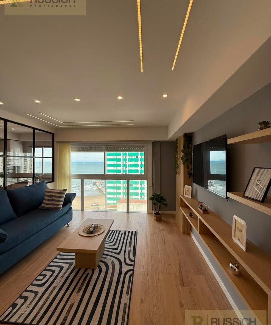 Foto de Departamento de 3 ambientesa la calle con balcon, vista al mar y cochera, imagen 1