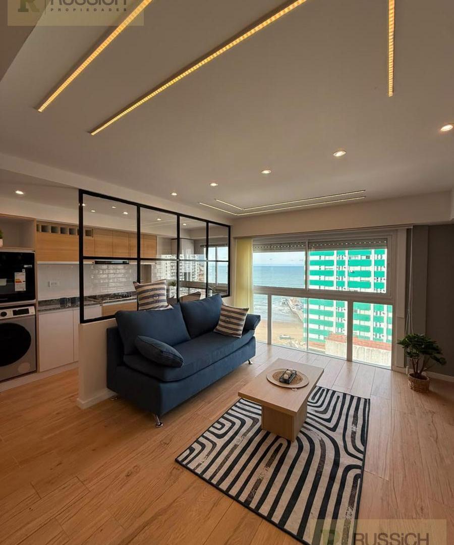 Foto de Departamento de 3 ambientesa la calle con balcon, vista al mar y cochera, imagen 3