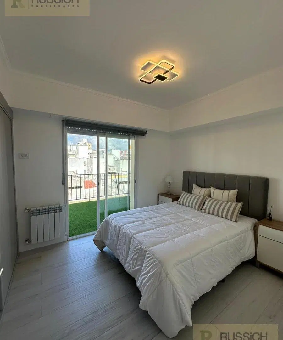 Departamento en venta 4 ambientes con dependencia a la calle con balcon terraza 3