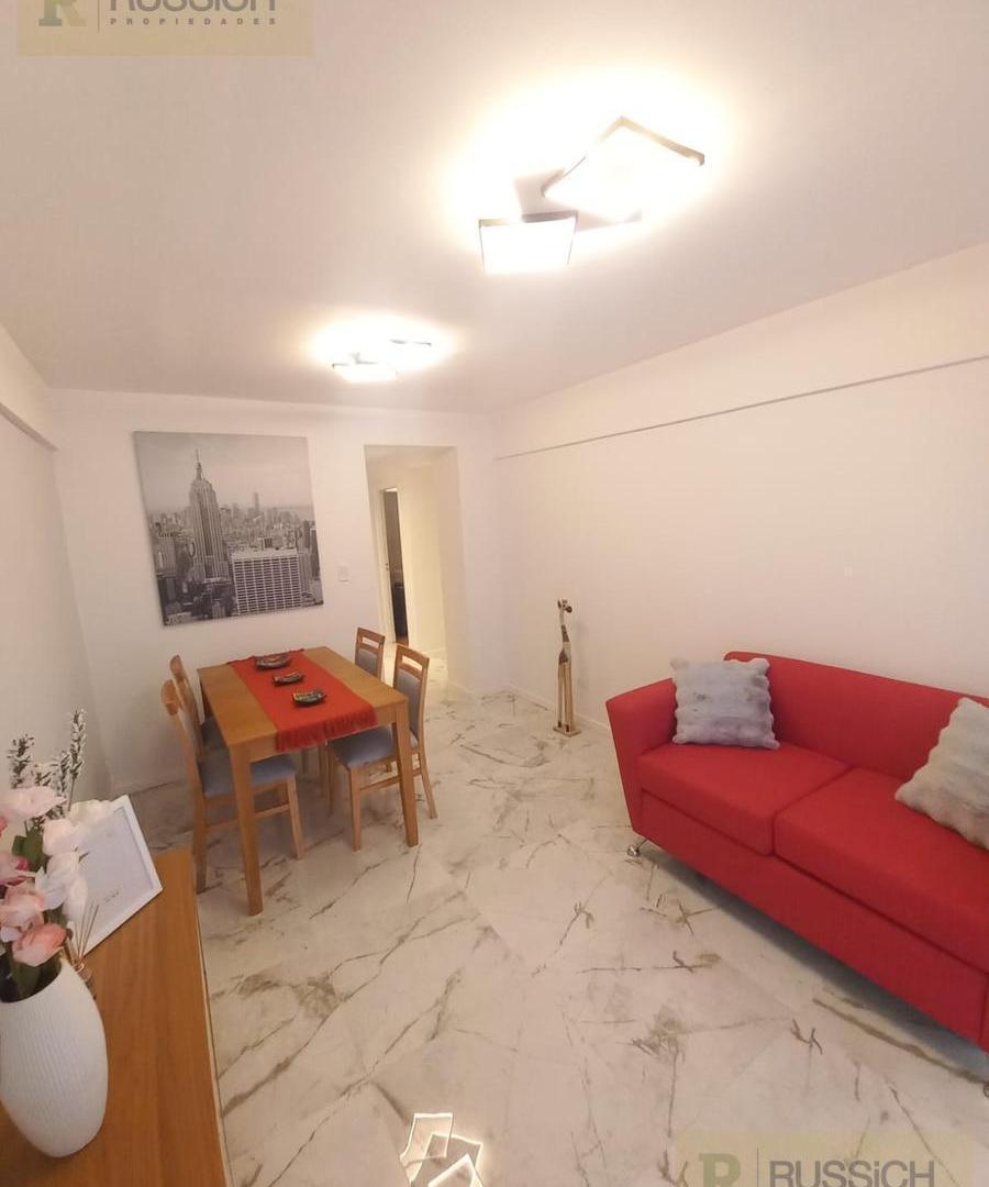 Foto de Departamento en venta 3 ambientes a la calle con balcon saliente, imagen 3